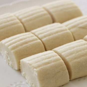 Yaş ve Özel Pastalar